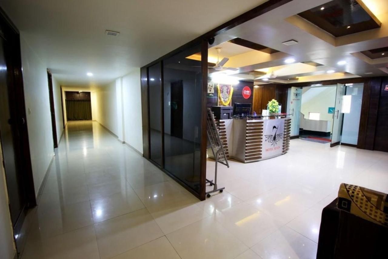 Hotel Seven Ahmedabad Bagian luar foto